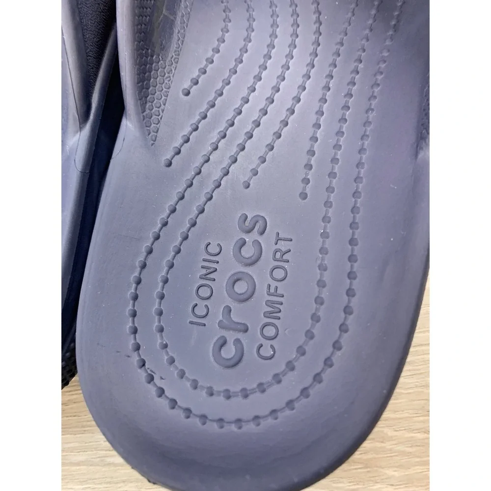Crocs Athens Flip Flop Sandals Navy Blue Men's 9 Thong Sandals Comfort Shoes
